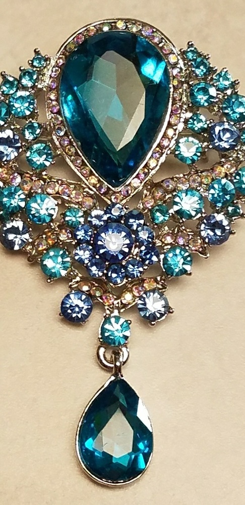 Brooch